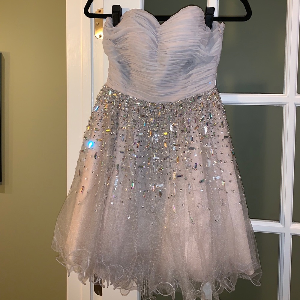 Beautiful formal dress!
